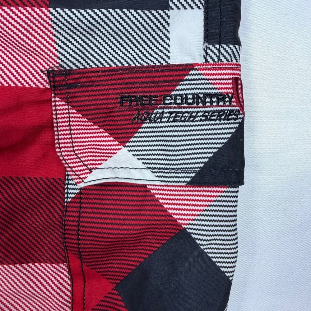 Free‎ Country Swim Trunks Mens Medium Red Plaid Aqua Tech Cargo Board Shorts